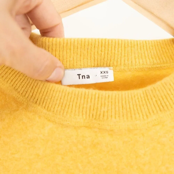 Aritzia Tna Keely 100% Cashmere Sweater  Sun Valley Yellow | XXS - Picture 3 of 7
